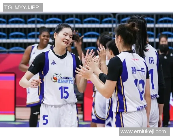 北京女篮与上海女篮激战正酣谁将赢得这场巅峰对决的荣耀 北京女篮与上海女篮激战正酣谁将赢得这场巅峰对决的荣耀