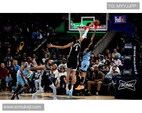 周二301马刺与勇士激战在即球迷期待精彩对决与精彩表现 周二301马刺与勇士激战在即球迷期待精彩对决与精彩表现